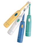 W.I.K. 1 Toothbrush In Transparent Case - Yellow
