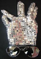 King of Pop glove with glasses