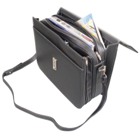 Proffesional Business bag - safe compartment for your laptop and