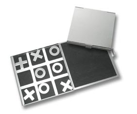 ALUMINIUM  TIC-TAC-TOE  SET IN TIN (10CM *10CM)