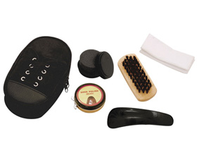 SHOE CARE KIT IN SHOE SHAPE BAG