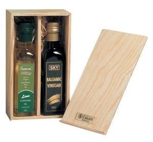 LIME OIL AND BALSAMIC VINEGAR IN WOODEN BOX
