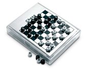 Magnetic chess game