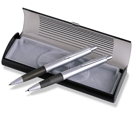 Gift set with ball pen and propelling pencil in transparent box