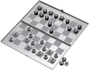 BISHOP MAGNETIC CHESS SET