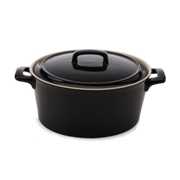 Maxwell & Williams C/D/M Round Casserole 2..6L Black - Min Order Maxwell & Williams C/D/M Round Casserole 2..6L Black - Min Order