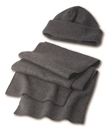 Fleece beanie and scarf set made from 100% polyester, 200 gr/m2.
