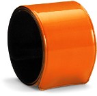 Reflective plastic snap armband, certified to EN13356:2001. - Av