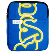 TABLET POUCH with zipper and front pocket, padded.