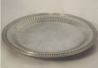 Wilton Armetale Large Round Tray - 39.5cm