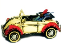 Model Motorcar VW Beetle Convertible Red & White 9 * 18 * 8 cm