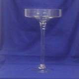 Footed Glass Cake Stand 17cm (Height) * 26cm (Diameter) Footed Glass Cake Stand 17cm (Height) * 26cm (Diameter)