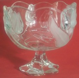 Satin Rose Glass Footed Bowl - 21cm
