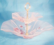 Evita Satin Rose Glass 2 tier server - 26cm diameter Evita Satin Rose Glass 2 tier server - 26cm diameter
