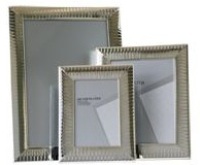 Black Aluminium With Studs Photo Frame (4 * 6 inch)