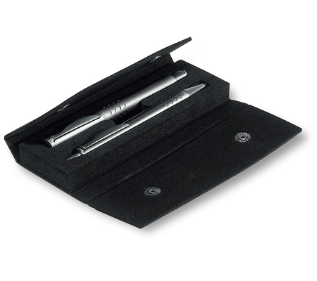 Gift set with ball pen and fountain pen in foam box