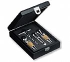 Luxurious bar set in wooden gift box