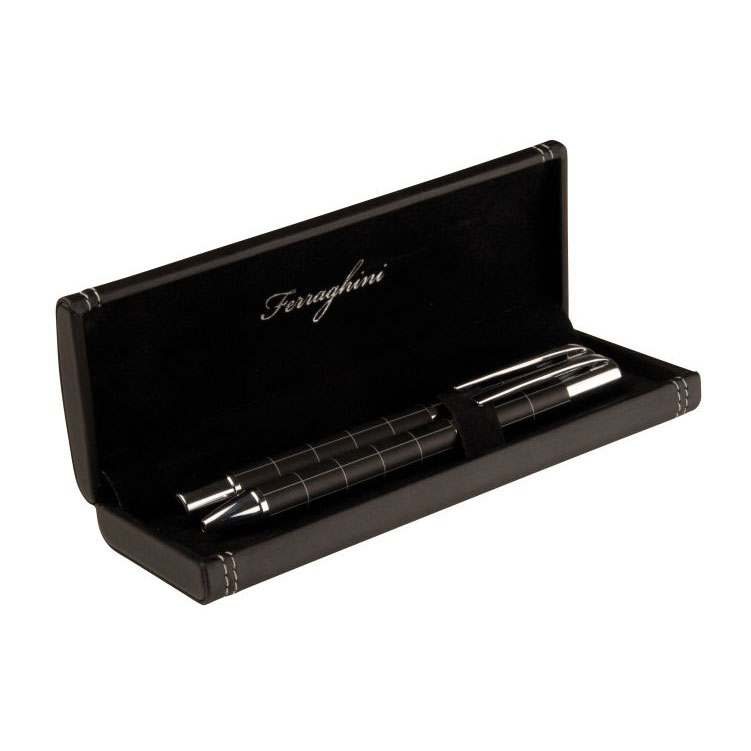 Perfect the art of writing with this black and silver trimmed me