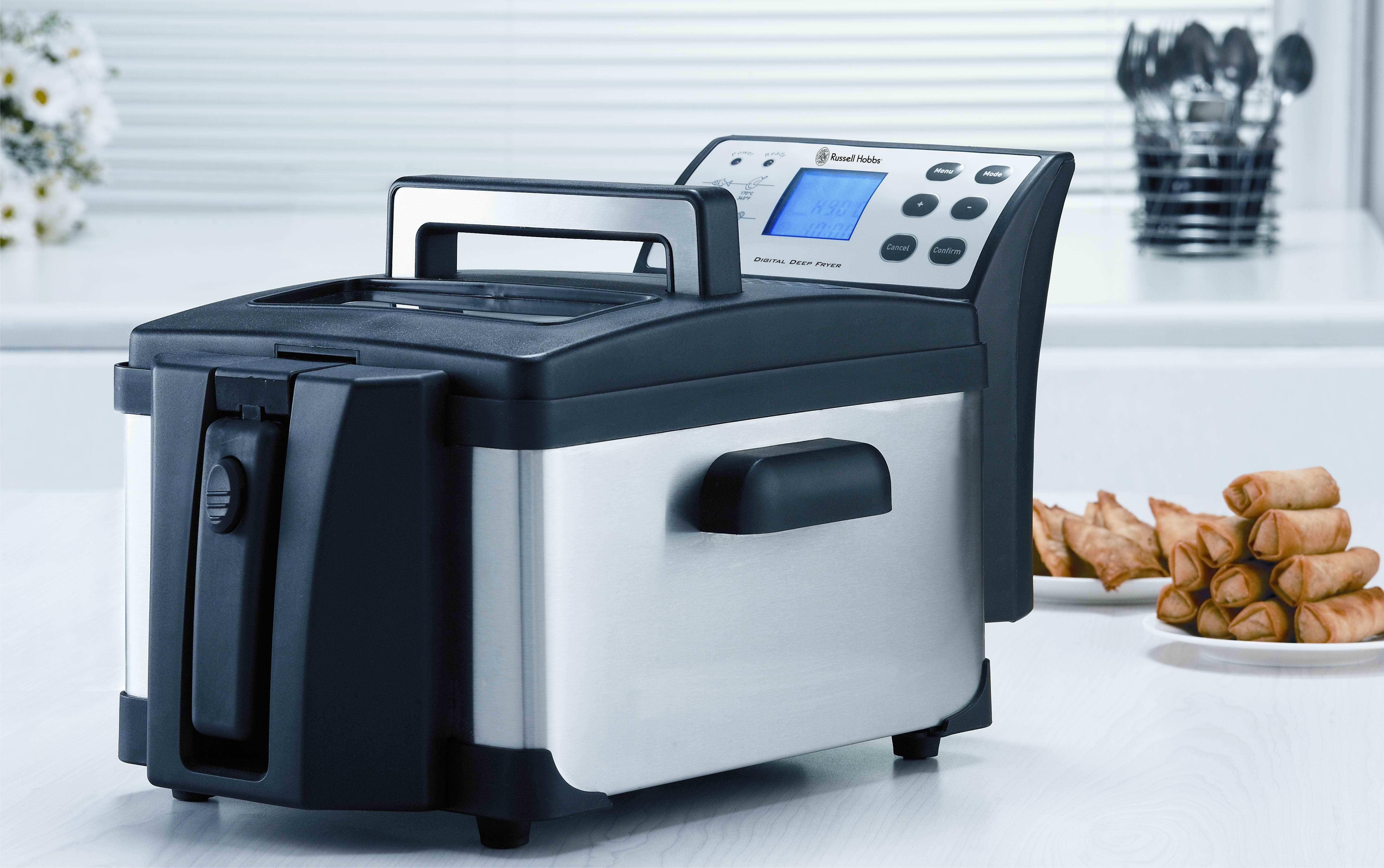 Russel Hobbs Digital Deep Fryer (PAM184104) by Russel Hobbs Perkal
