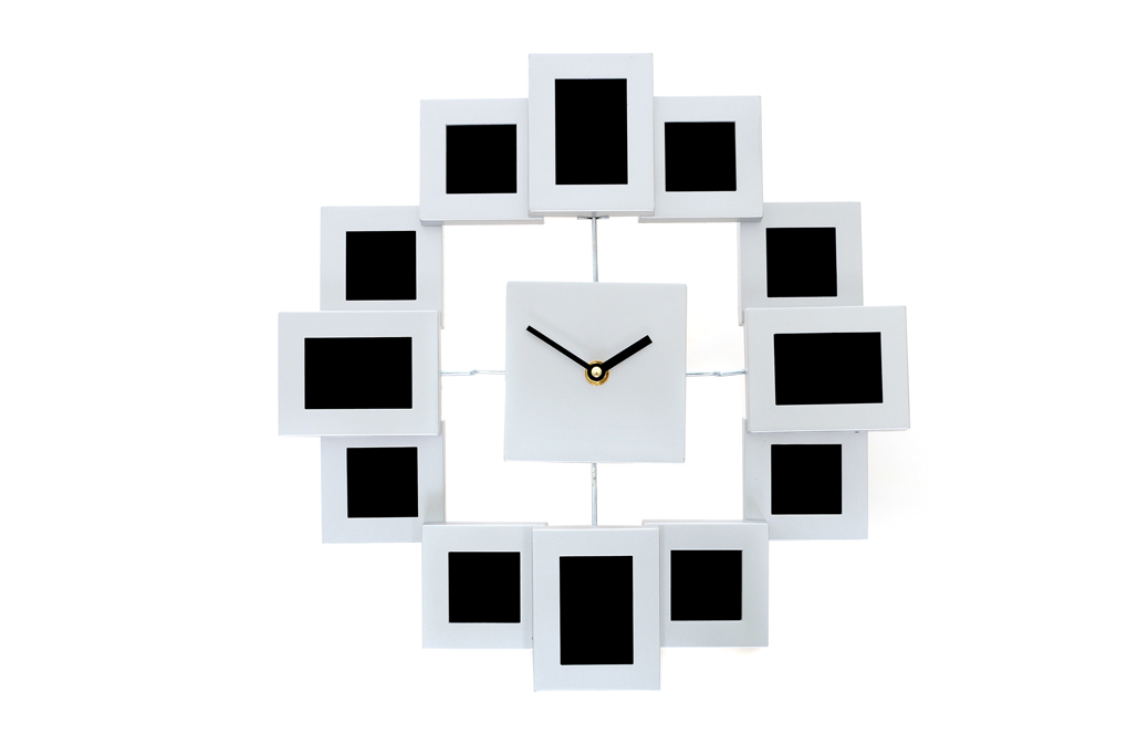 Wall Clock With Picture Frames (PGIFTS3MGP00045) Perkal Corporate